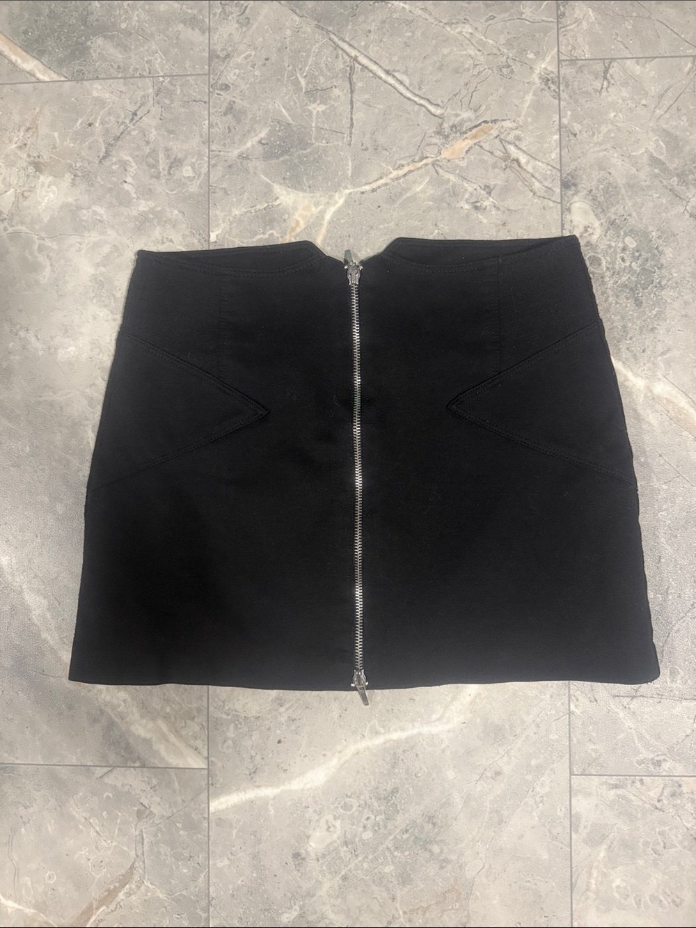BCBGeneration Black Front-Zip A-Line Mini Skirt